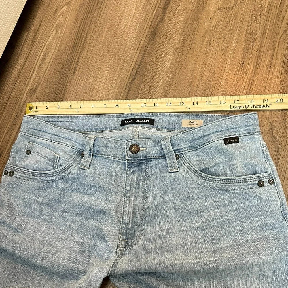 Mavi Zach Straight Leg Jeans Light Wash 5 Pocket Denim Men's